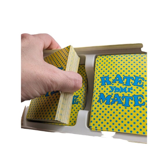 VTG 1994 Rate Your Mate The Exciting New Game of Kiss & Tell Card Game Open Box - Picture 6 of 12